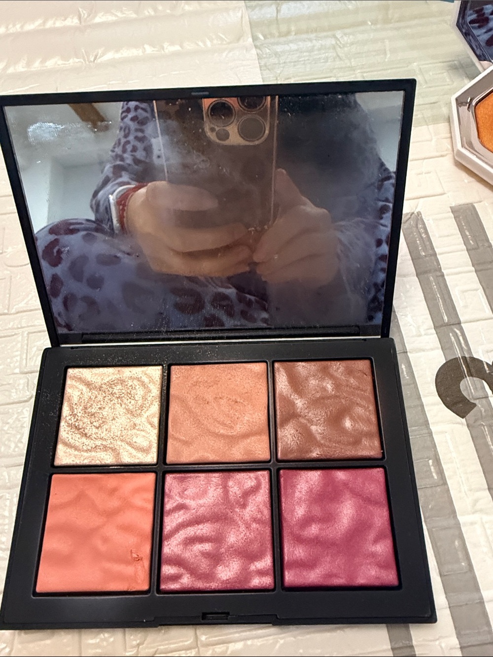 NARS Six-Shade Peach & Rose Shimmer Blush Palette
